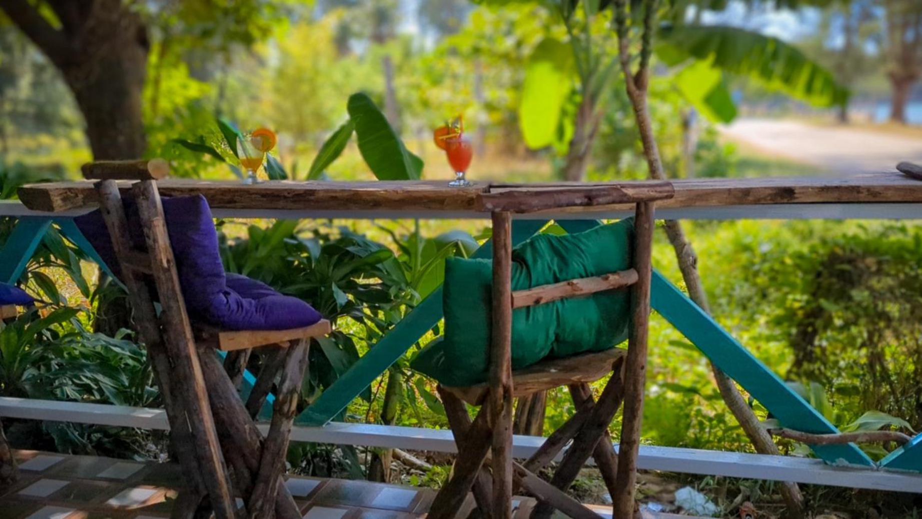 Neverland Beach Village Bungalows Koh Lanta Exterior photo