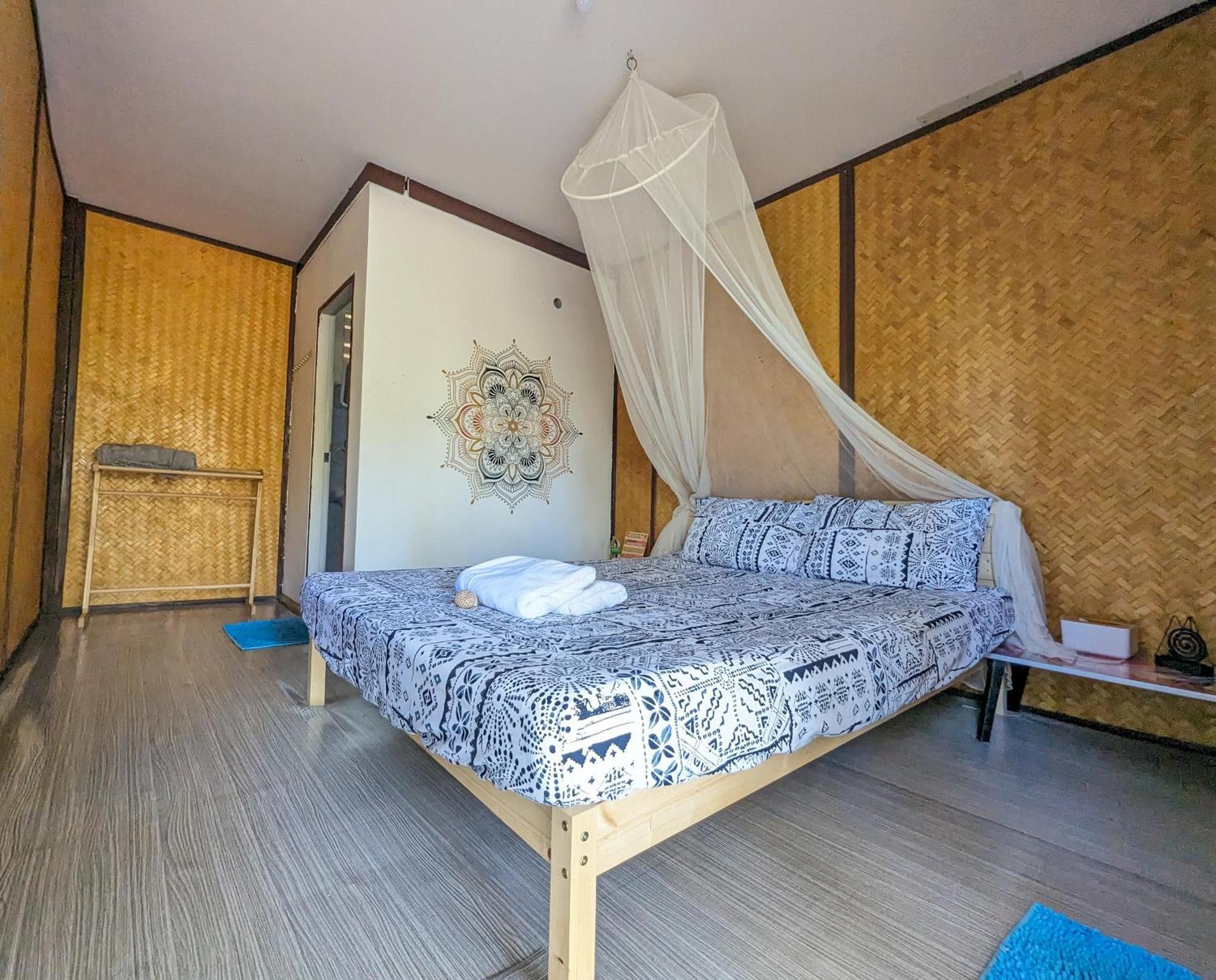 Neverland Beach Village Bungalows Koh Lanta Exterior photo